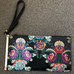 Wristlet